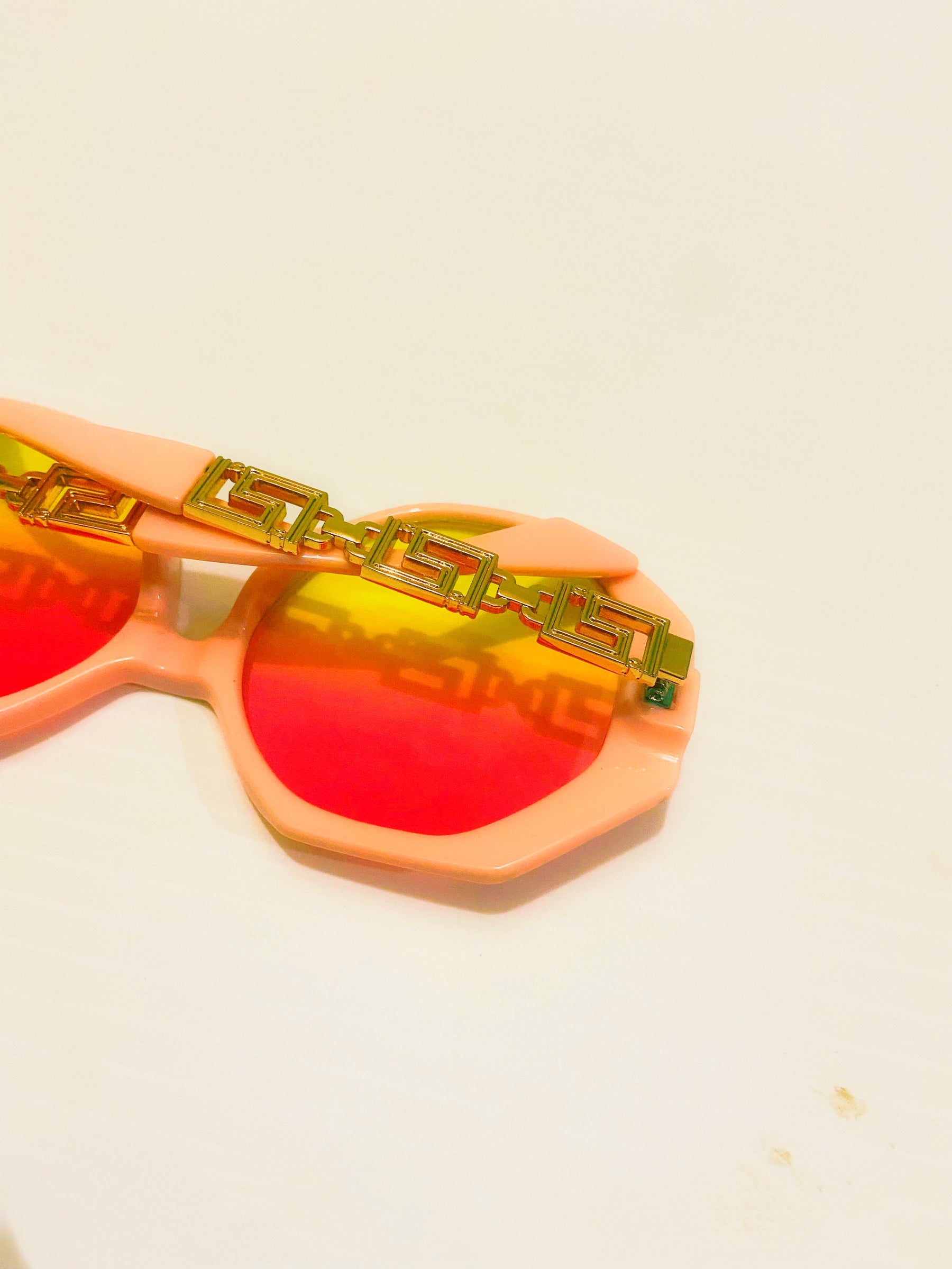 Pink gal eyeglass