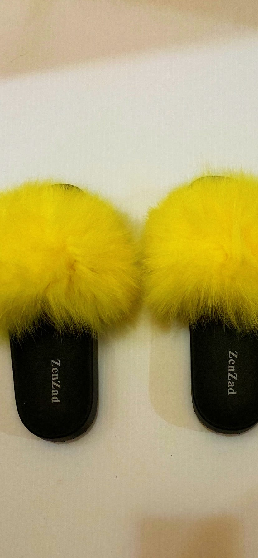 Yellow ting fur slippers