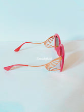 Pink kiss eyeglass